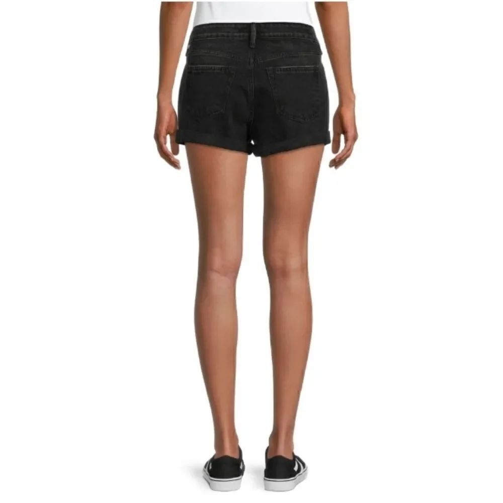 Juniors Low-Rise-Button Front Shorts - Picture 3 of 9
